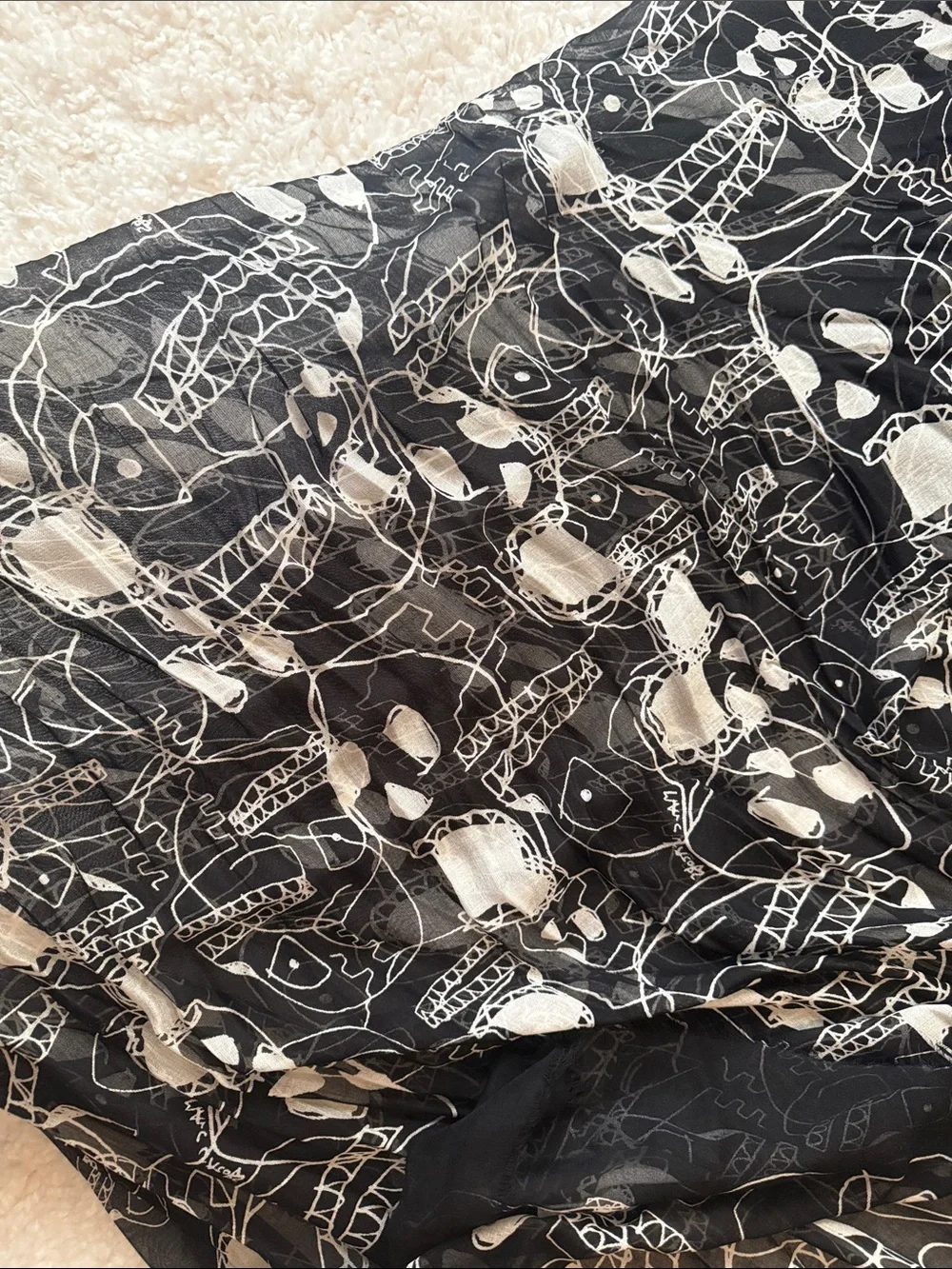 Marc by Marc Jacobs skull scarf